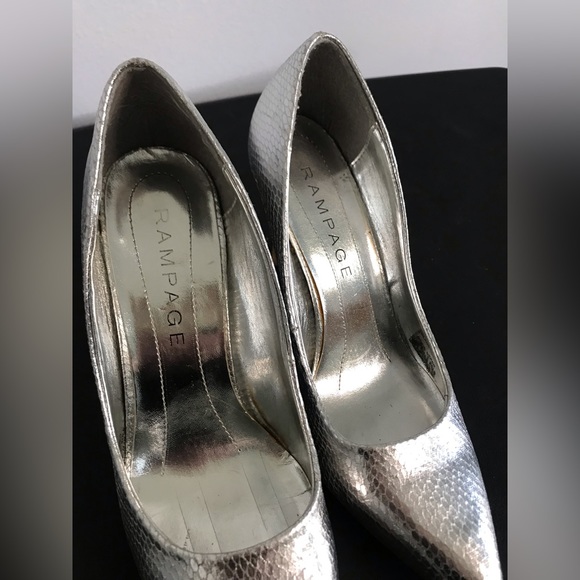 Rampage Silver “Nicki” Heels Size 8 - Picture 3 of 7
